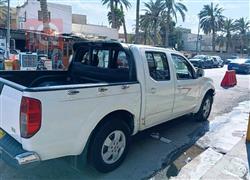 نيسان نافارا